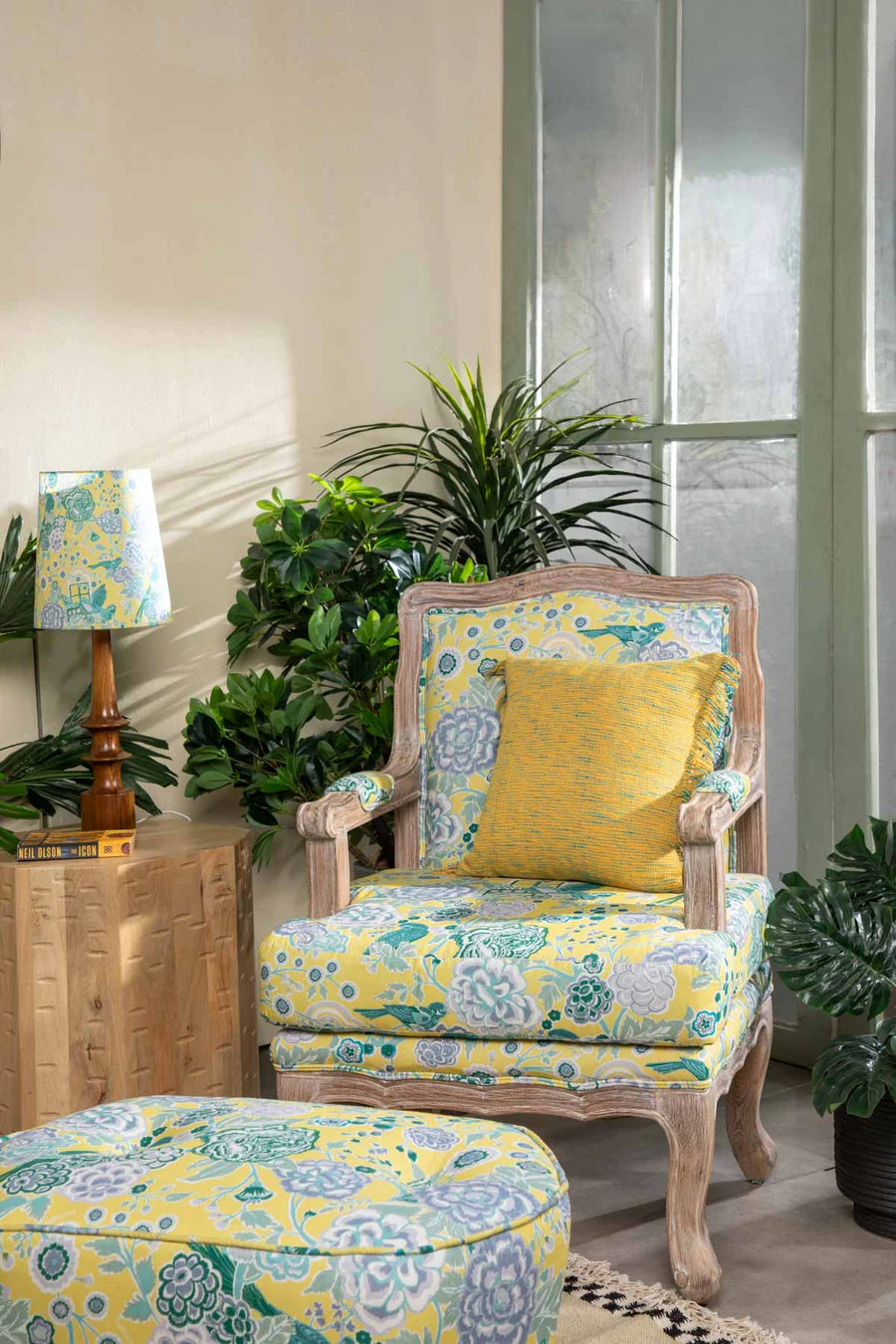 LOOSE FURNITURE