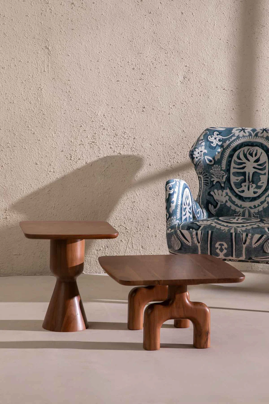 LOOSE FURNITURE